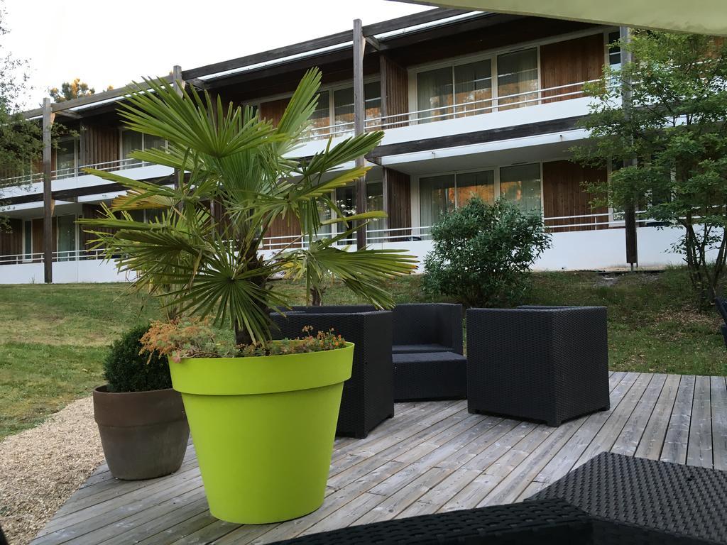 Logis Des Sittelles Hotel Montfort-le-Gesnois Luaran gambar